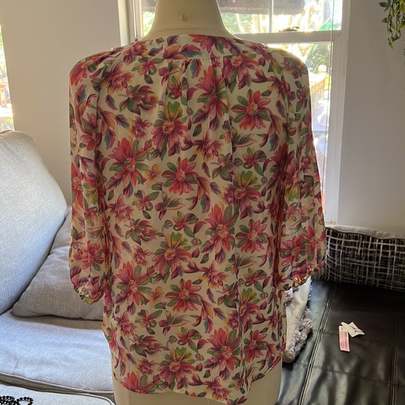 Only worn once get ready for summer three-quarter length arm’s tunic - Picture 3 of 4